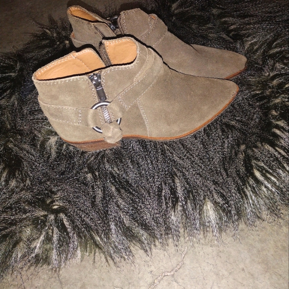Lucky brand boots